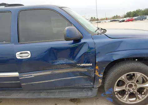 2002 GMC Yukon Sle from USA, damaged, VIN 1GKEC13V72R309087